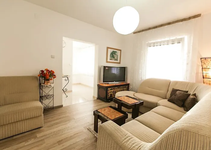 Διαμέρισμα Maria Krk Town